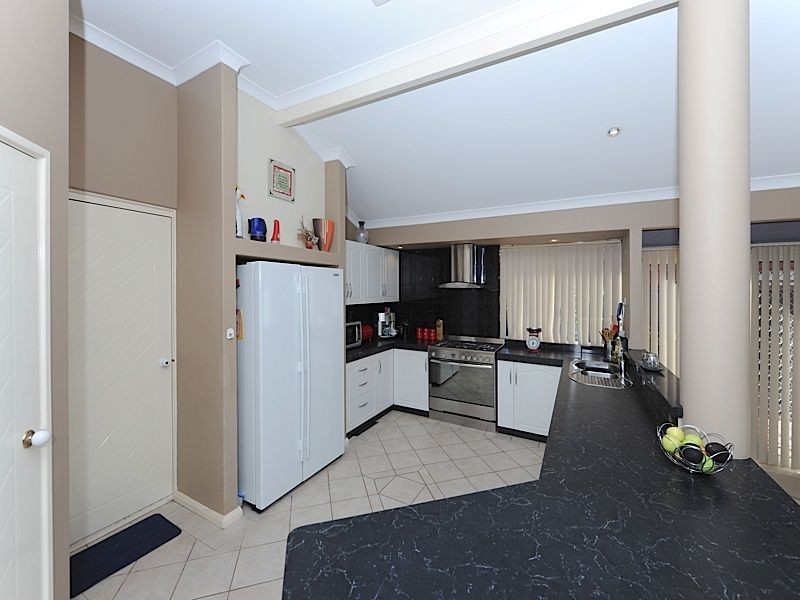 6 Trailridge Turn, Leeming WA 6149