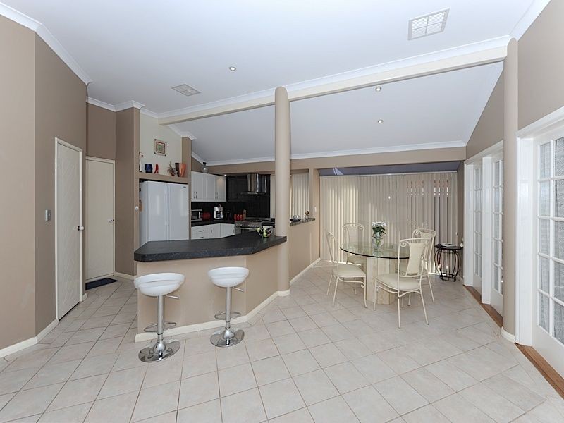 6 Trailridge Turn, Leeming WA 6149