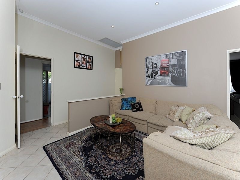 6 Trailridge Turn, Leeming WA 6149