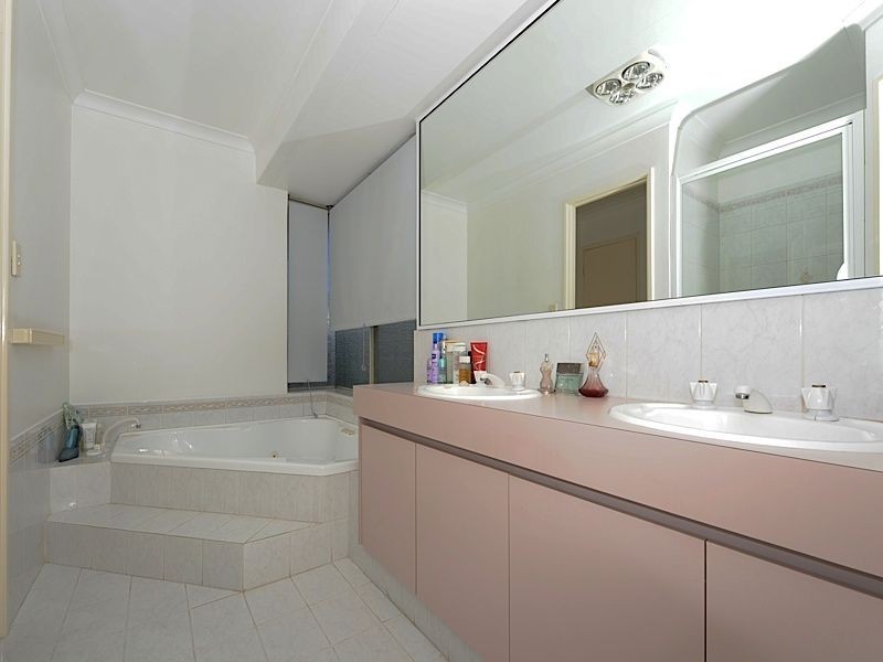 6 Trailridge Turn, Leeming WA 6149
