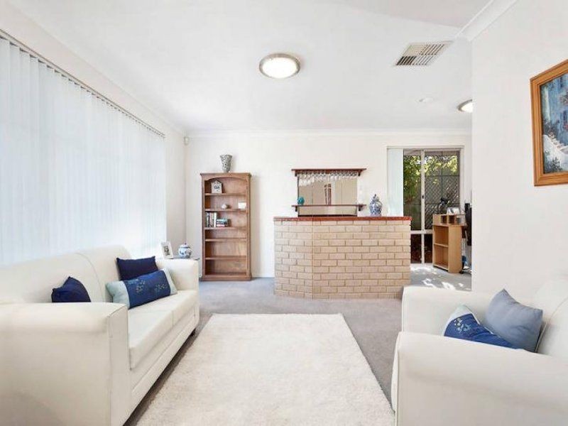 16 Gilbertson Road, Kardinya WA 6163