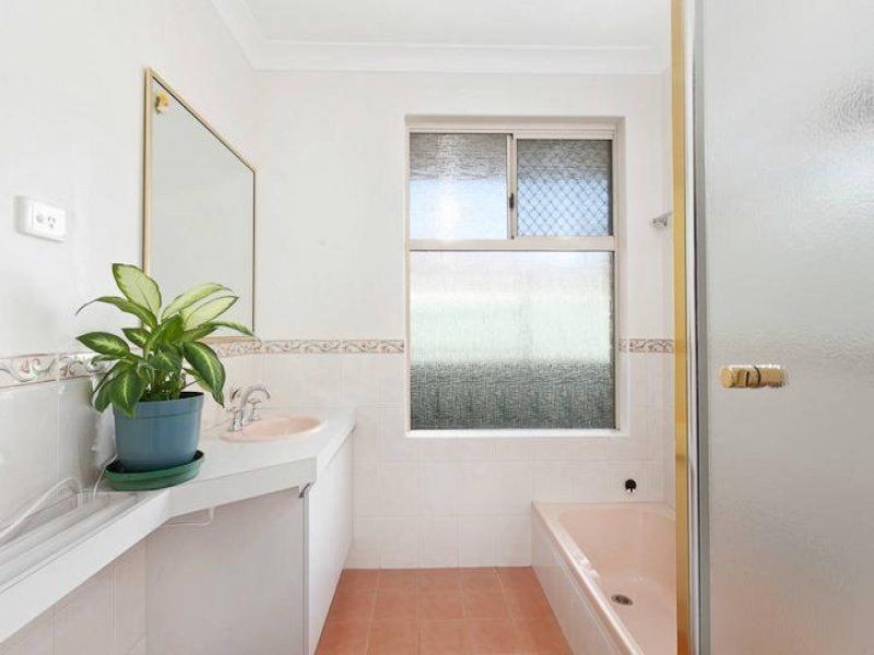 16 Gilbertson Road, Kardinya WA 6163