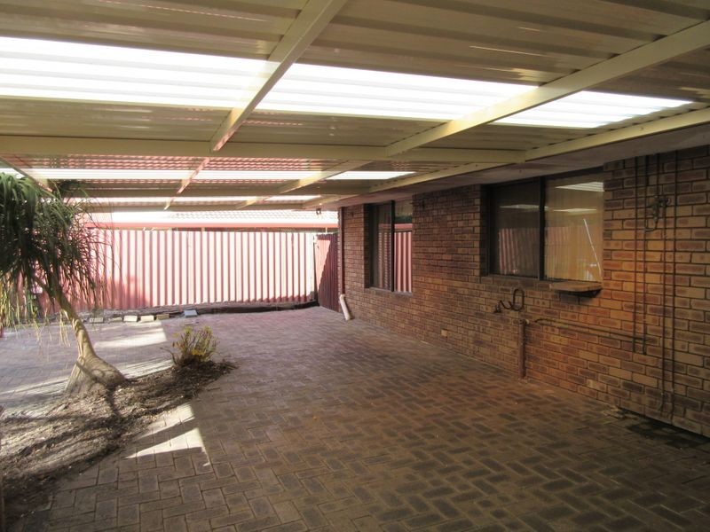 5 Laughton Way, Leeming WA 6149