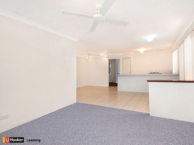 4 Molloy Circuit, Atwell WA 6164