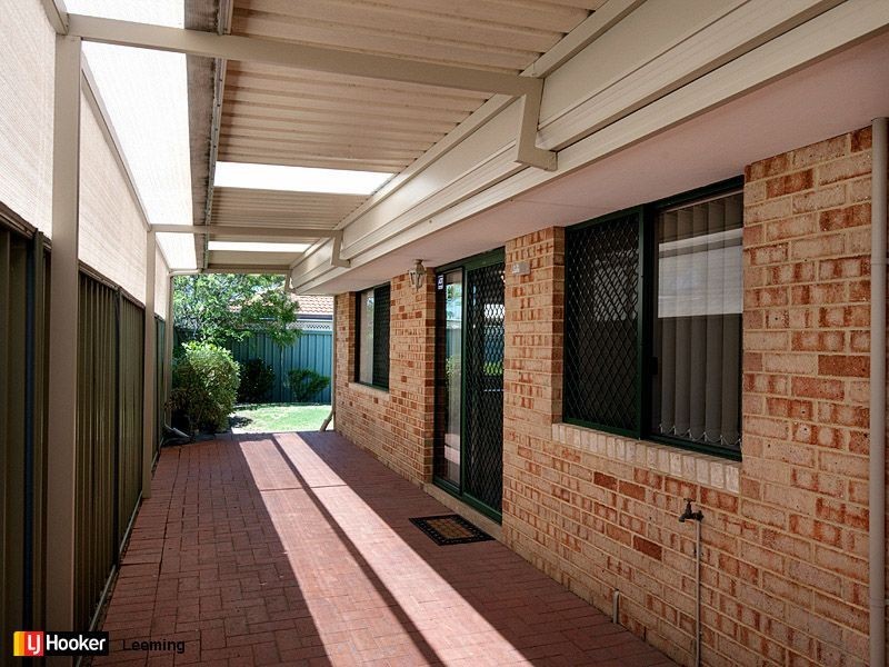 4 Molloy Circuit, Atwell WA 6164