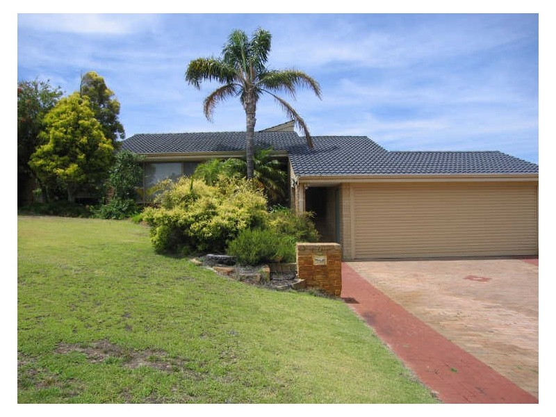 7 Oakland Heights, Leeming WA 6149