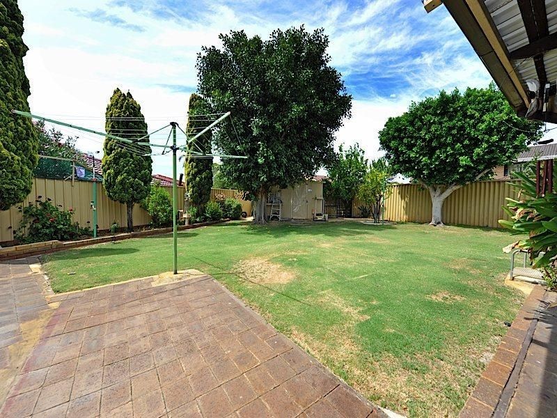 13 Mifflin Place, Leeming WA 6149