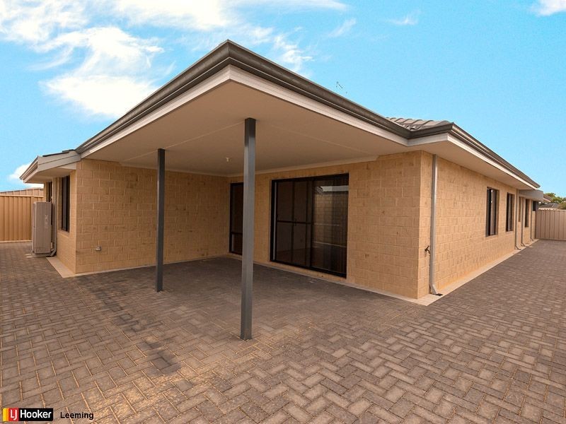 19 Lee-Steere Crescent, Piara Waters WA 6112