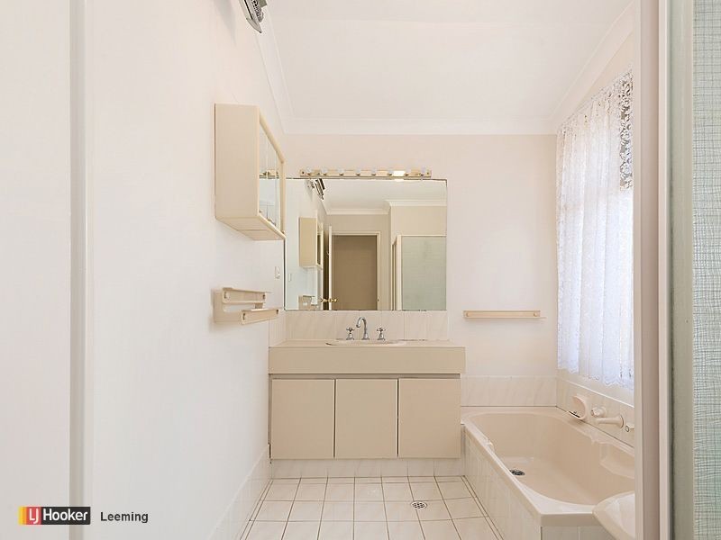 7 Fern leaf Court, Leeming WA 6149