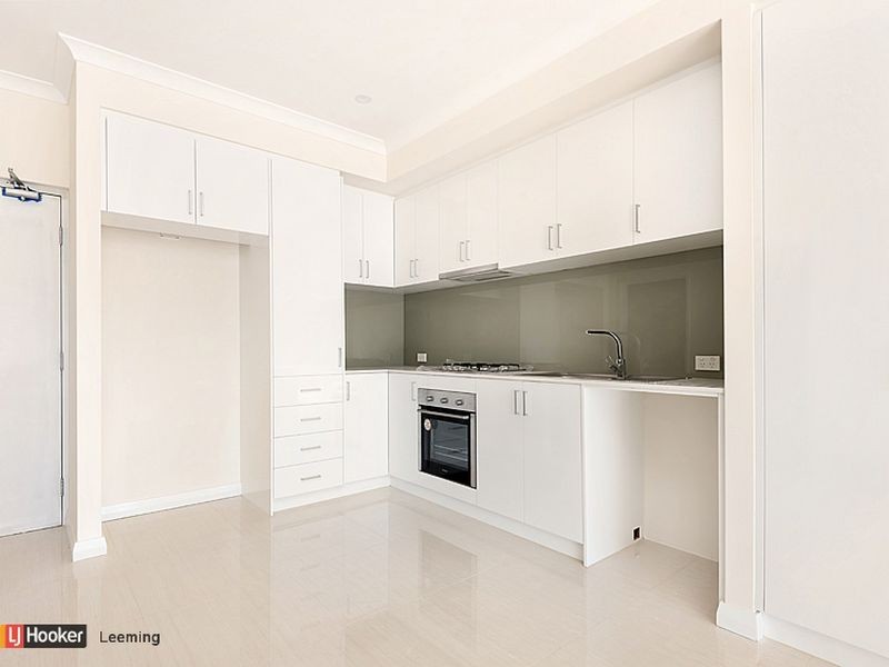 4/9 Orleans Street, Spearwood WA 6163