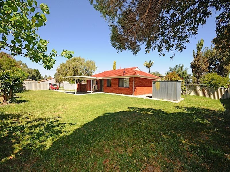 15 Orbit Street, Beckenham WA 6107