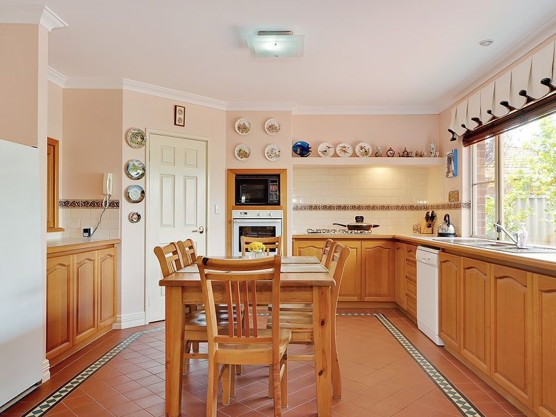 13 Wildwood Heights, Leeming WA 6149