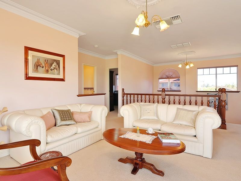 13 Wildwood Heights, Leeming WA 6149