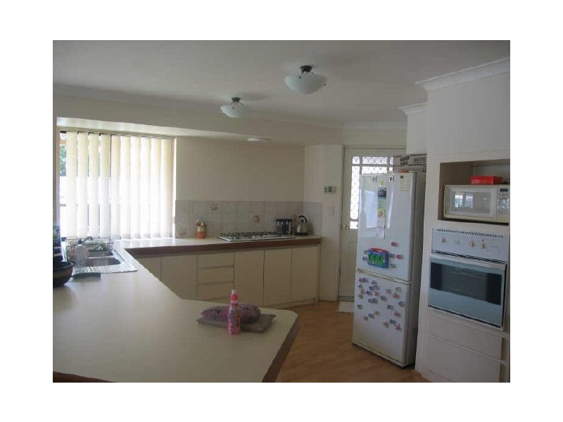 64 Molloy Circuit, Atwell WA 6164