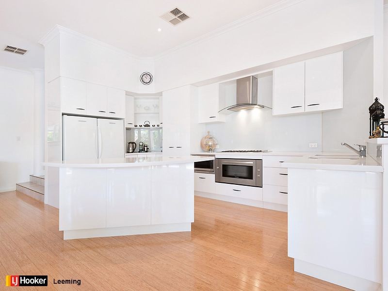 14 Carpenter Rise, Bull Creek WA 6149