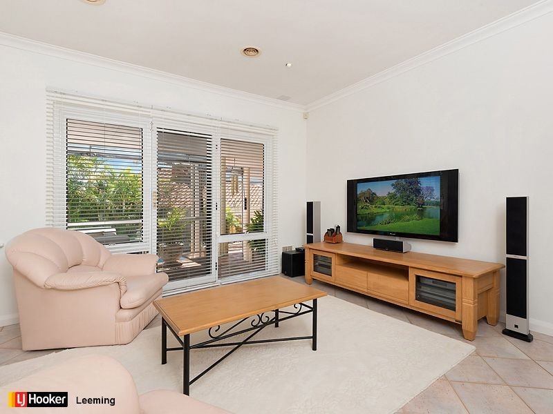 14 Carpenter Rise, Bull Creek WA 6149