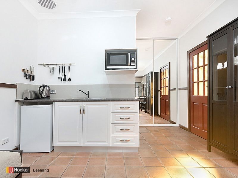 96A Leach Highway, Melville WA 6156