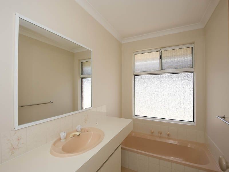 34 Hickson Avenue, Armadale WA 6112