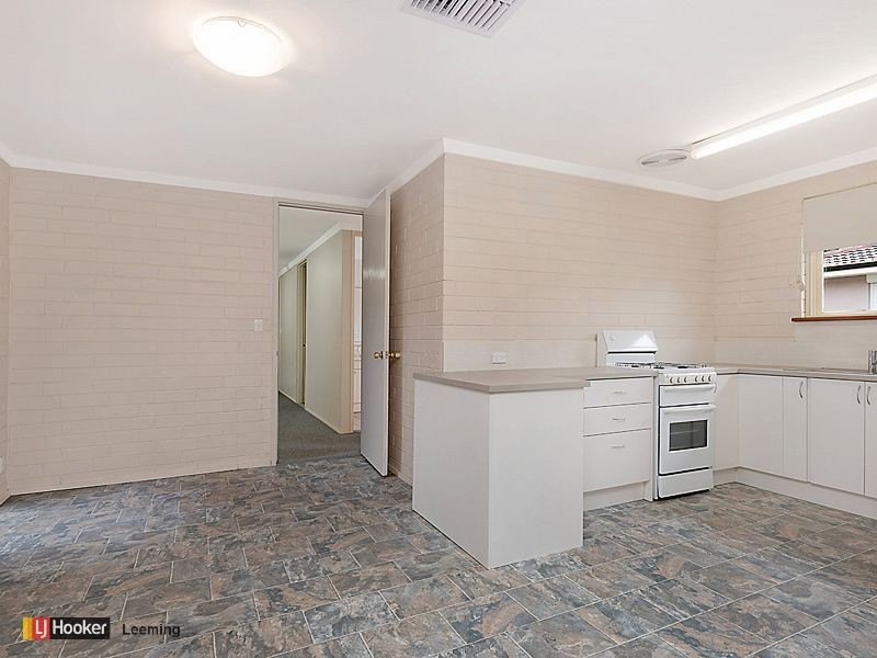 6 Watsonia Street, Maddington WA 6109