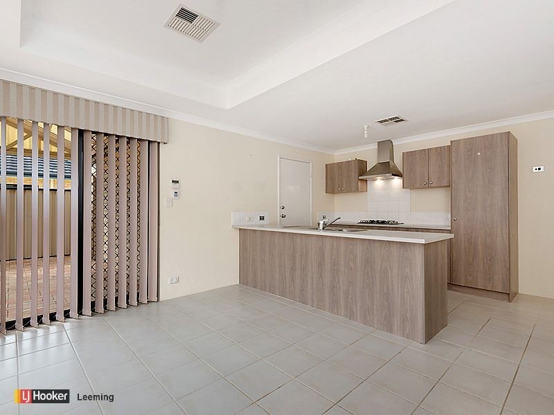 2/17 Cotter Loop, Success WA 6164