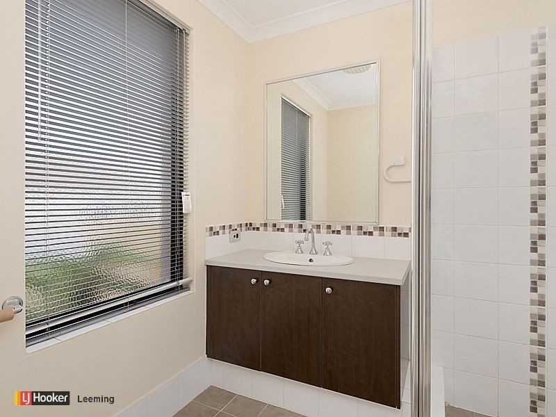 2/17 Cotter Loop, Success WA 6164