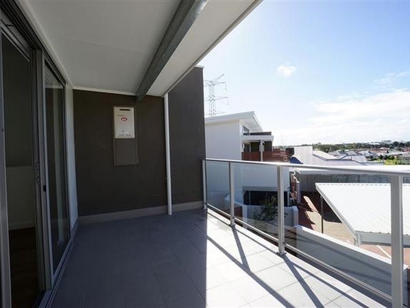 8/22 Hampstead Gate, Success WA 6164