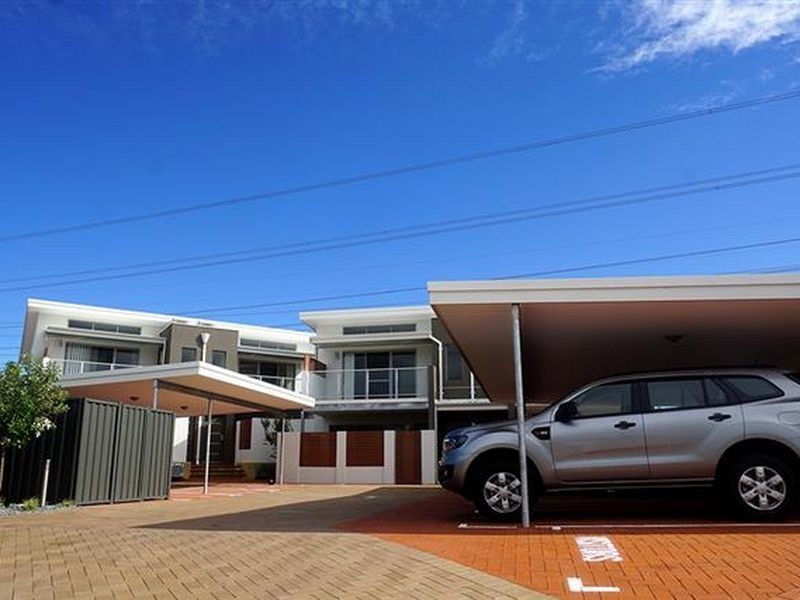 8/22 Hampstead Gate, Success WA 6164