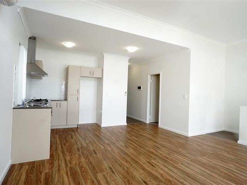 8/22 Hampstead Gate, Success WA 6164