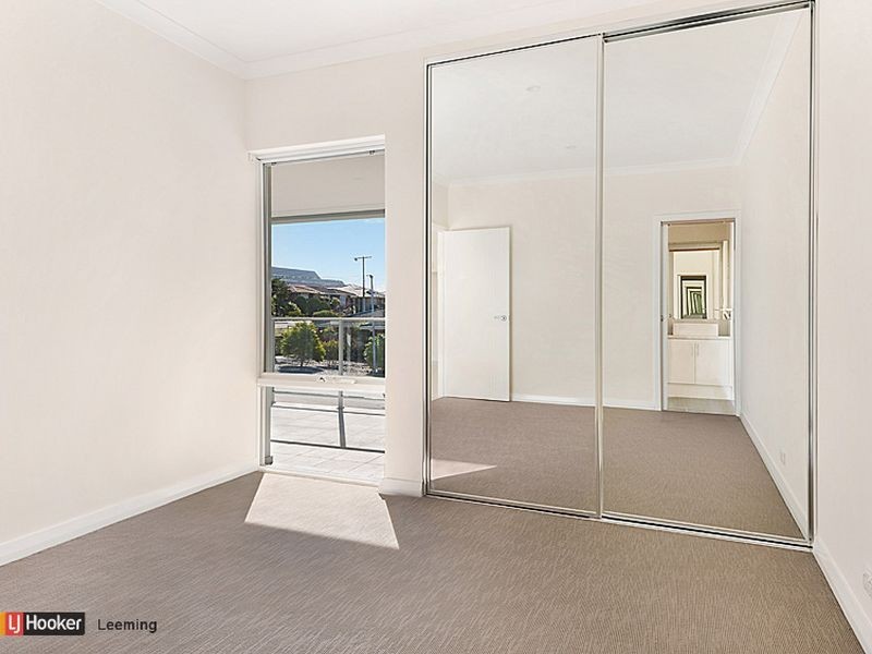 4/9 Orleans Street, Spearwood WA 6163