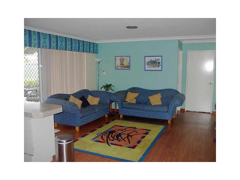 2 Daley Close, Atwell WA 6164