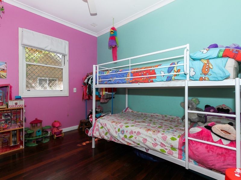 23 Caliban Way, Coolbellup WA 6163