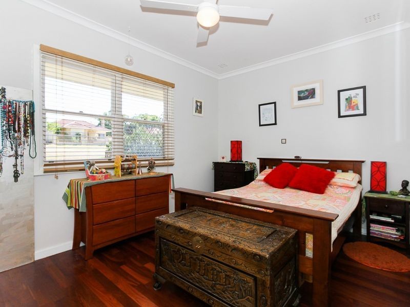 23 Caliban Way, Coolbellup WA 6163