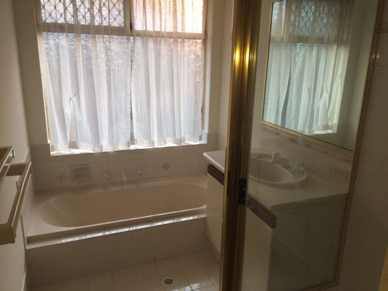 4 Blackbutt Way, Canning Vale WA 6155