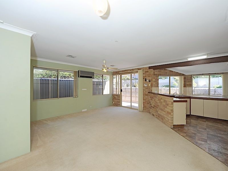 6 Shemels Court, Leeming WA 6149