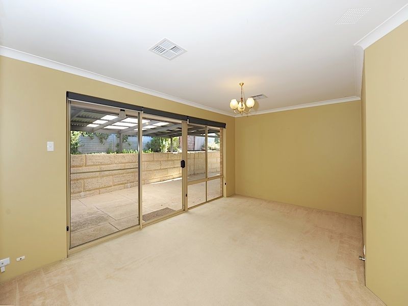 6 Shemels Court, Leeming WA 6149