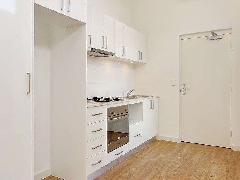 8/12 Bushlark Turn, Erskine WA 6210