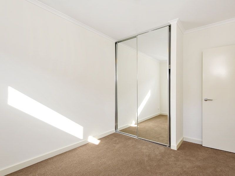 8/12 Bushlark Turn, Erskine WA 6210