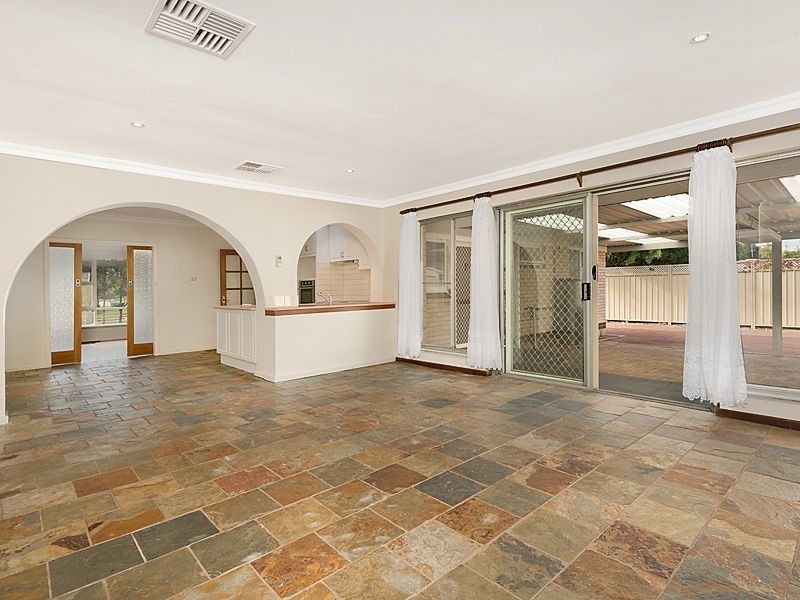 21 Acanthus Road, Willetton WA 6155