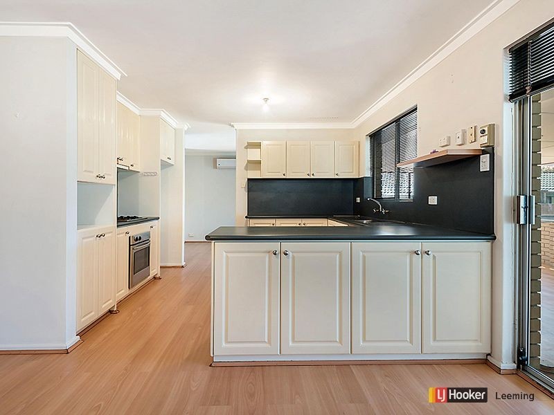 18 Davies Crescent, Kardinya WA 6163