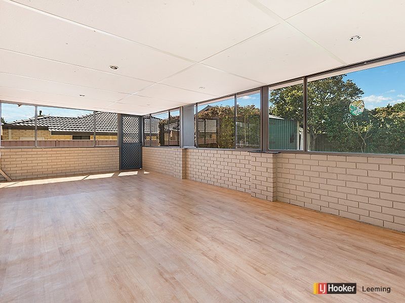18 Davies Crescent, Kardinya WA 6163