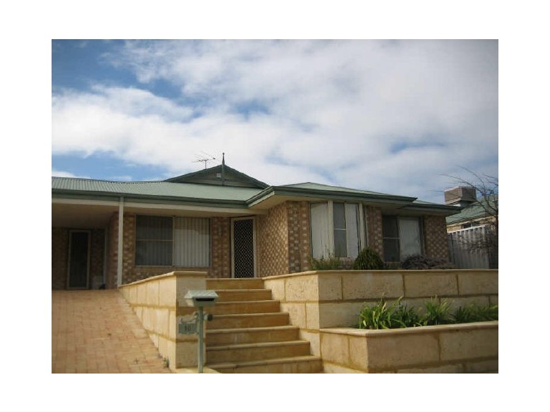 10 Herdsman Close, Success WA 6164