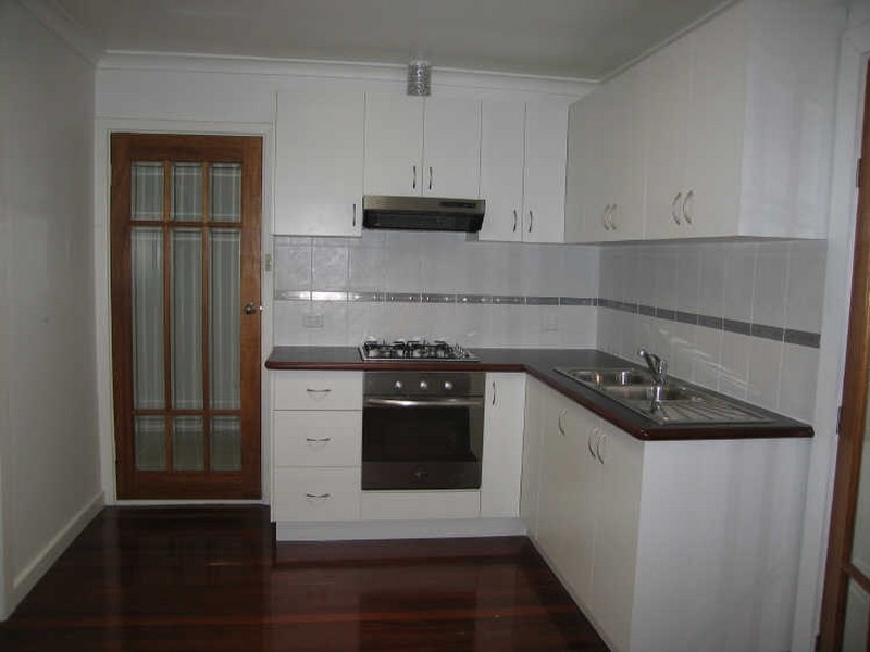 6 Rhyl Place, Langford WA 6147
