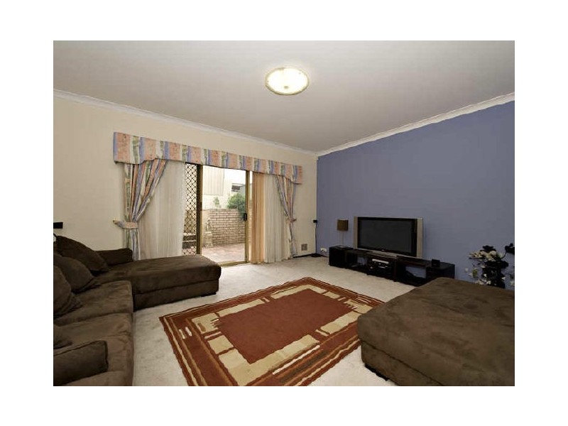 37 Barcombe Way, Leeming WA 6149