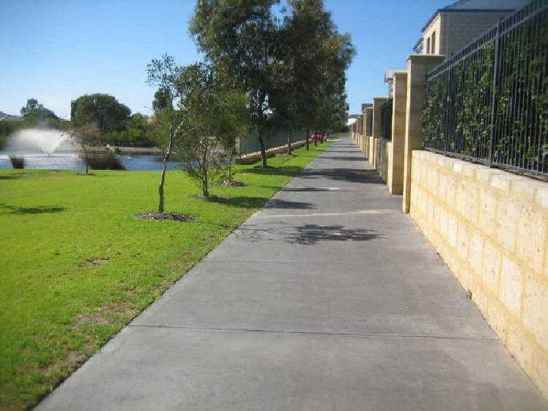 17 Paperbark Lane, Atwell WA 6164
