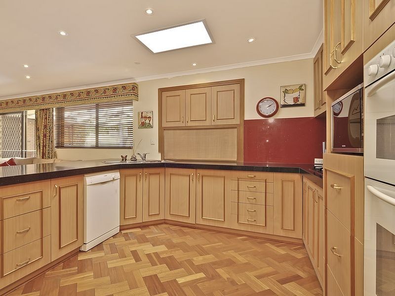 11 Timbrell Way, Leeming WA 6149