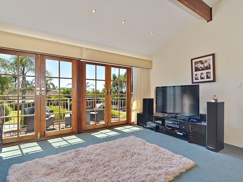 11 Timbrell Way, Leeming WA 6149