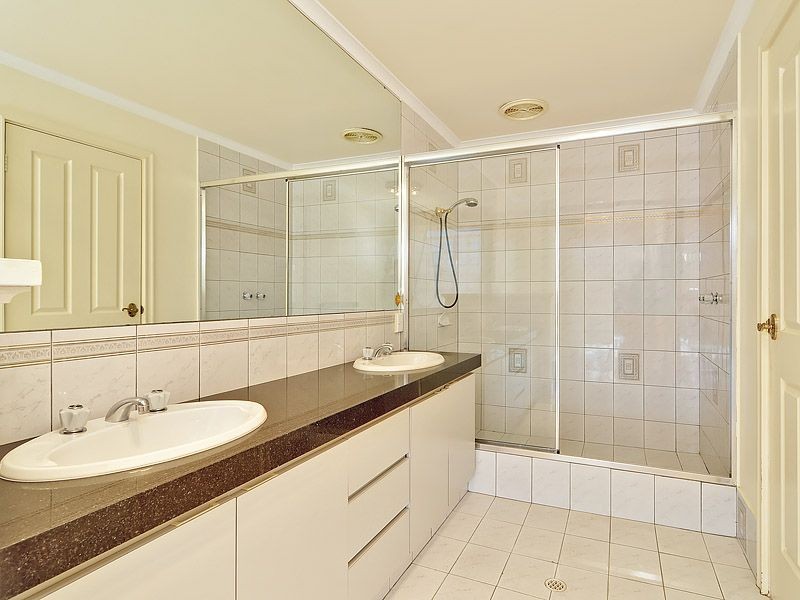 11 Timbrell Way, Leeming WA 6149