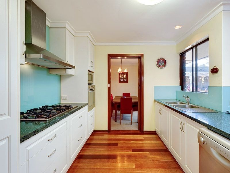 4 Bennett Court, Leeming WA 6149