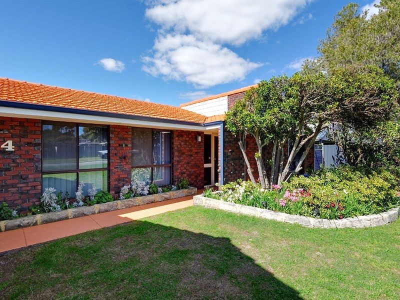 4 Bennett Court, Leeming WA 6149