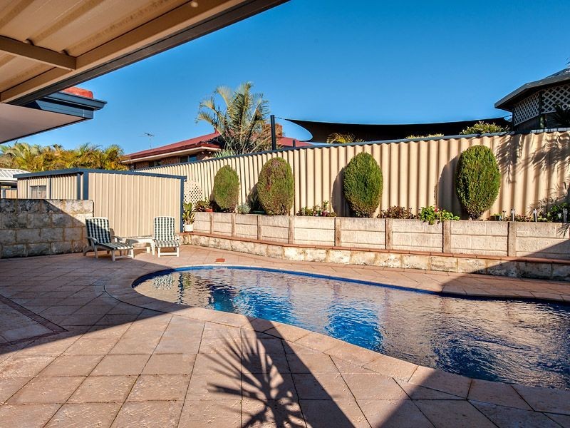 13 Trailridge Turn, Leeming WA 6149